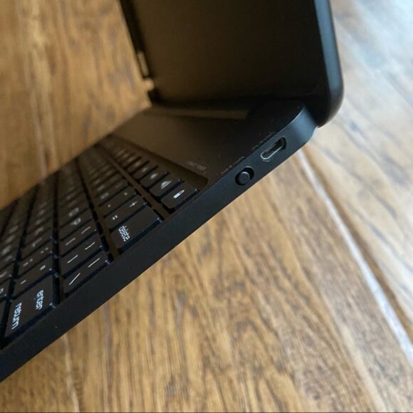 iPad keyboard folio - Picture 4 of 5